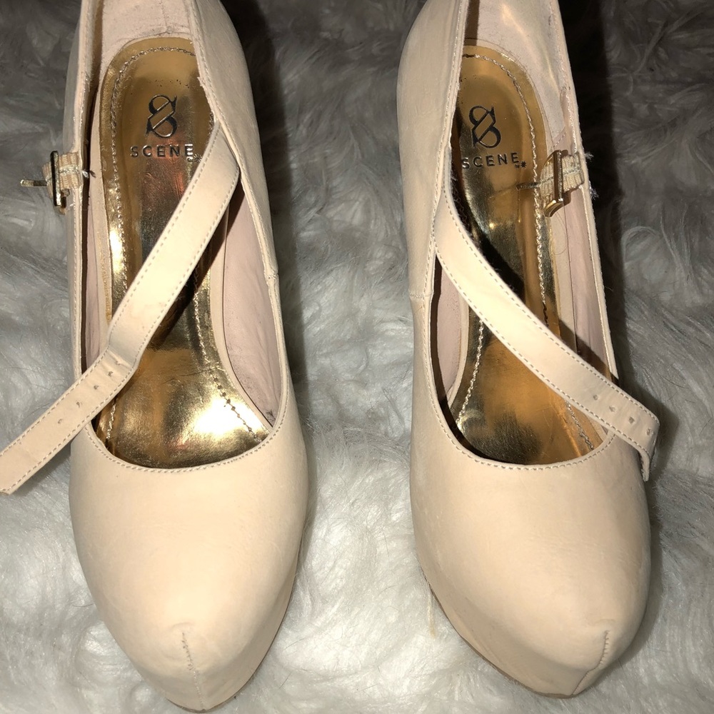 Cream 5.5in heel platform with chains